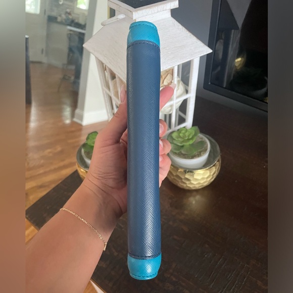 Blue Salvator Ferragamo 💙 - Picture 10 of 10